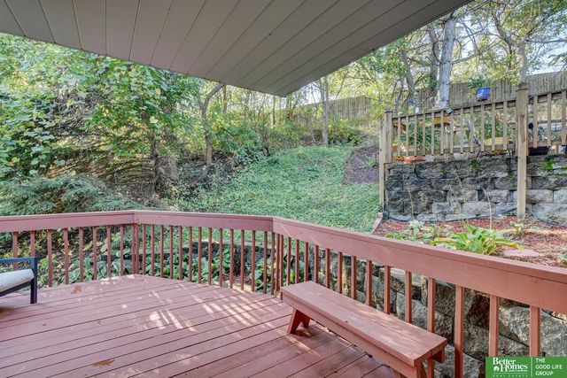 705 N 129 Plaza, Omaha, NE 68154