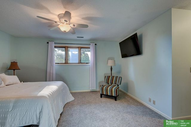 705 N 129 Plaza, Omaha, NE 68154