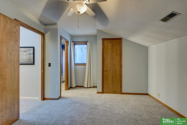 705 N 129 Plaza, Omaha, NE 68154