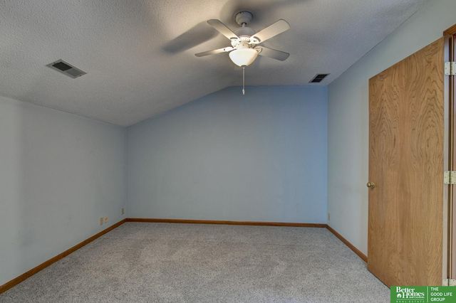 705 N 129 Plaza, Omaha, NE 68154