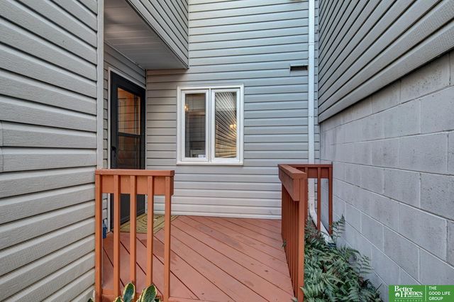 705 N 129 Plaza, Omaha, NE 68154