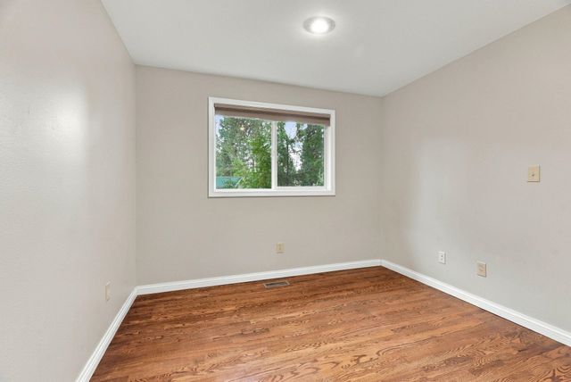 307 W Graves Rd, Spokane, WA 99218
