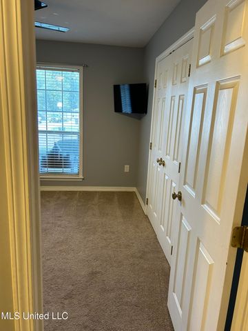 2723 N Sycamore Cove, Pearl, MS 39208