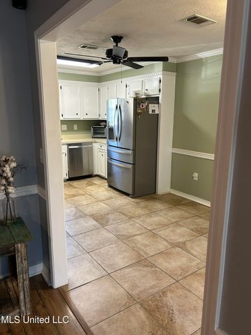 2723 N Sycamore Cove, Pearl, MS 39208