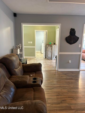 2723 N Sycamore Cove, Pearl, MS 39208