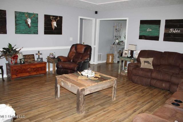 2723 N Sycamore Cove, Pearl, MS 39208