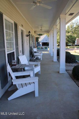 2723 N Sycamore Cove, Pearl, MS 39208