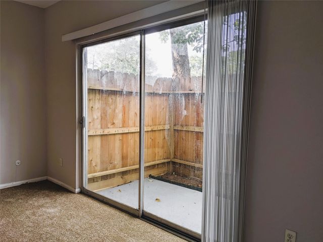 2100 Tanglewilde Street 421, Houston, TX 77063