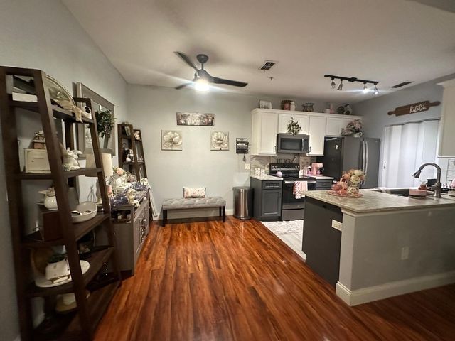 875 GRAND REGENCY POINT 203, Altamonte Springs, FL 32714