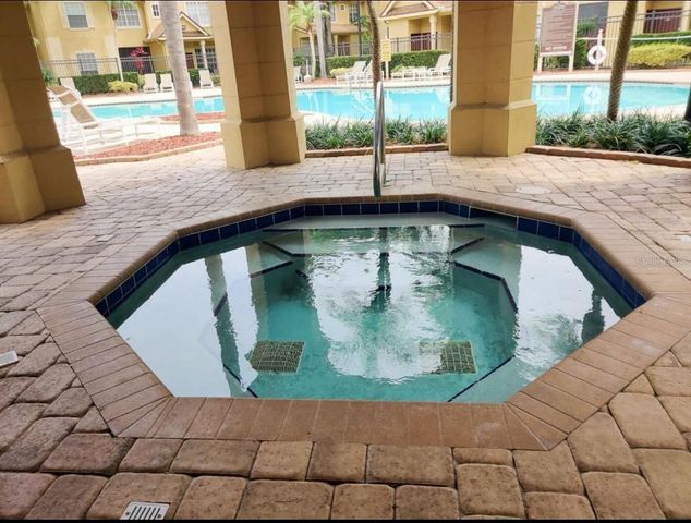 875 GRAND REGENCY POINT 203, Altamonte Springs, FL 32714