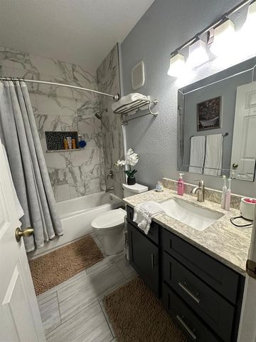 875 GRAND REGENCY POINT 203, Altamonte Springs, FL 32714