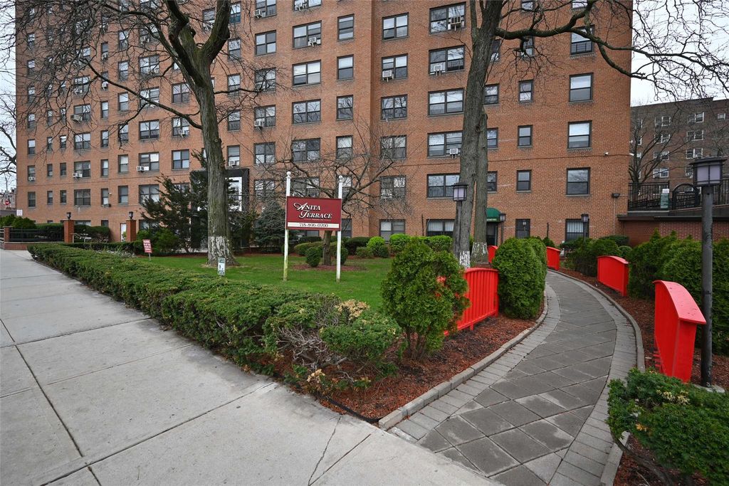 99-60 63rd Road 1B, Rego Park, NY 11374
