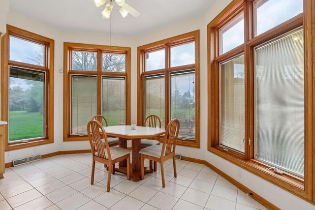 9321 42nd AVENUE, Pleasant Prairie, WI 53158