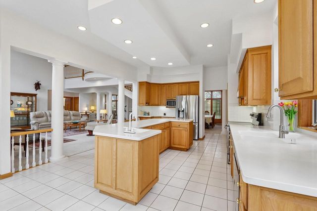 9321 42nd AVENUE, Pleasant Prairie, WI 53158