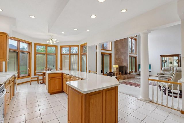 9321 42nd AVENUE, Pleasant Prairie, WI 53158