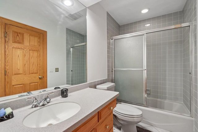 9321 42nd AVENUE, Pleasant Prairie, WI 53158