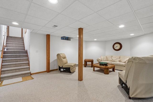 9321 42nd AVENUE, Pleasant Prairie, WI 53158
