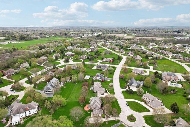 9321 42nd AVENUE, Pleasant Prairie, WI 53158
