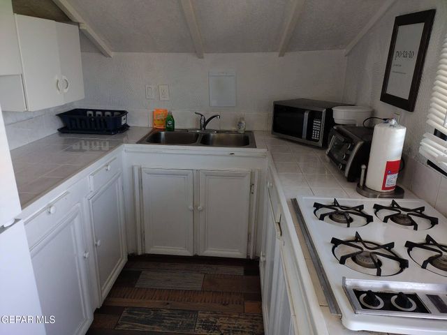 2415 Montana Avenue Apt, El Paso, TX 79903