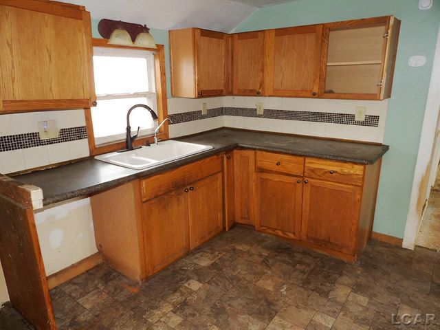 2713 Lilac Road, Cambria Twp, MI 49242