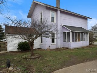 2713 Lilac Road, Cambria Twp, MI 49242