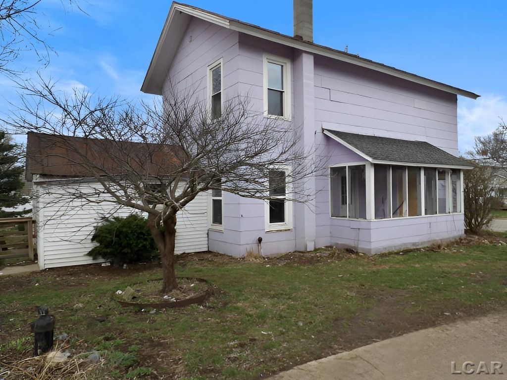 2713 Lilac Road, Cambria Twp, MI 49242