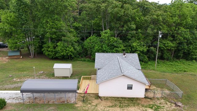 1825 Free Hill Rd, Celina, TN 38551