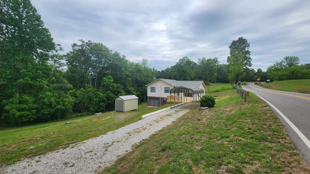 1825 Free Hill Rd, Celina, TN 38551