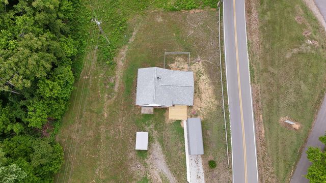 1825 Free Hill Rd, Celina, TN 38551
