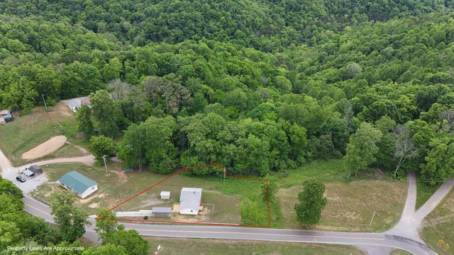 1825 Free Hill Rd, Celina, TN 38551