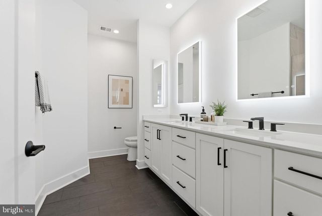 5354 ZENITH OLOOK, Bethesda, MD 20816