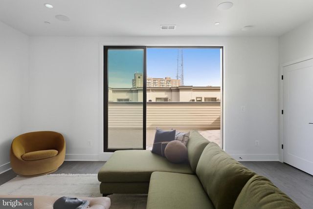 5354 ZENITH OLOOK, Bethesda, MD 20816