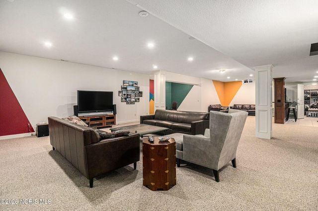 4226 Back Ridge Way, Monclova, OH 43542