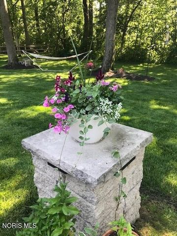 4226 Back Ridge Way, Monclova, OH 43542