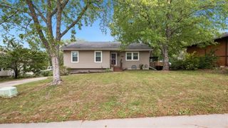 609 Kimberly Drive, Excelsior Springs, MO 64024