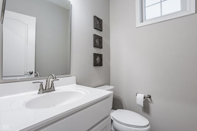 164 Oakhurst Way, Westfield, IN 46074