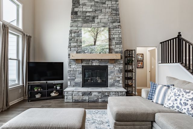 164 Oakhurst Way, Westfield, IN 46074