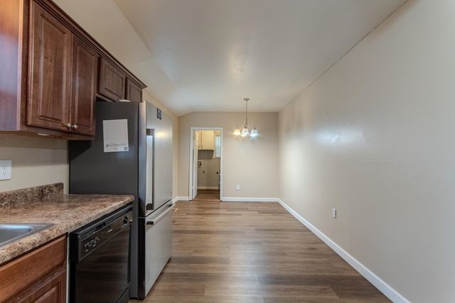 415 CAGLE CIR, Savannah, TN 38372