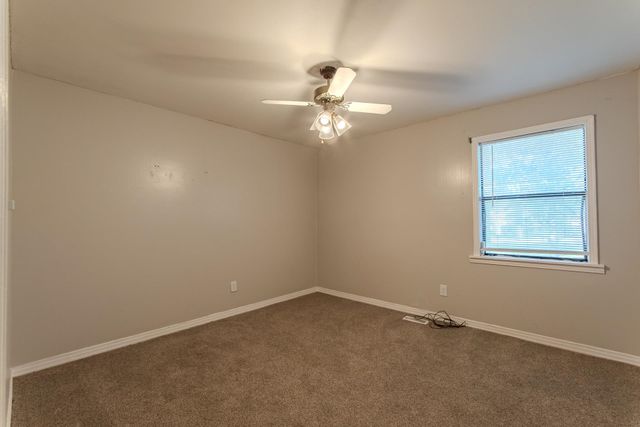 415 CAGLE CIR, Savannah, TN 38372