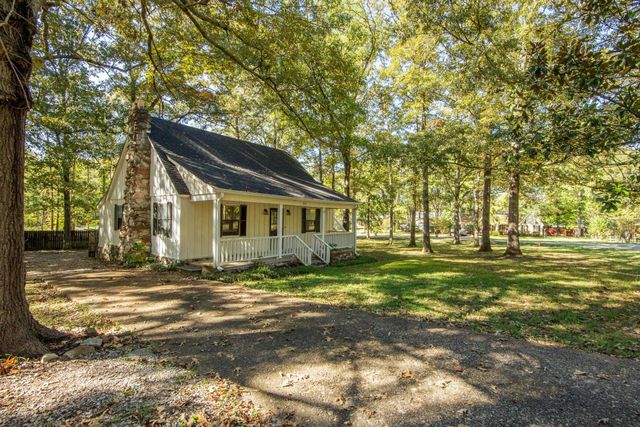 415 CAGLE CIR, Savannah, TN 38372