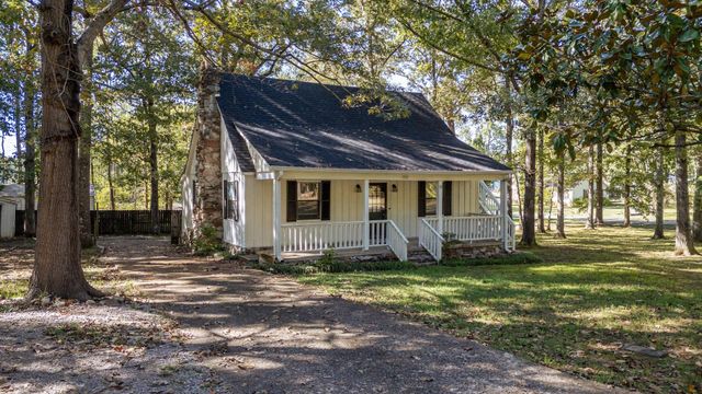415 CAGLE CIR, Savannah, TN 38372