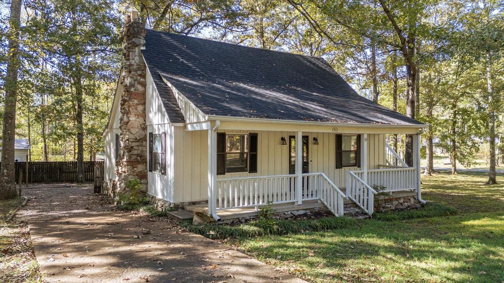 415 CAGLE CIR, Savannah, TN 38372
