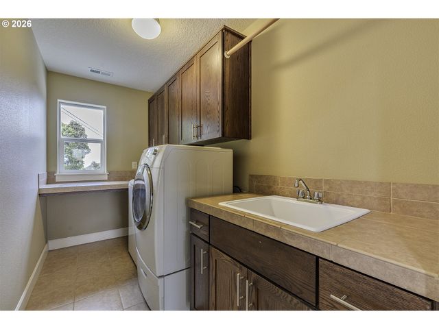 3367 Nw 165TH Pl, Beaverton, OR 97006