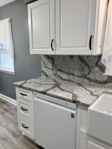2708 AVENUE I, Council Bluffs, IA 51501