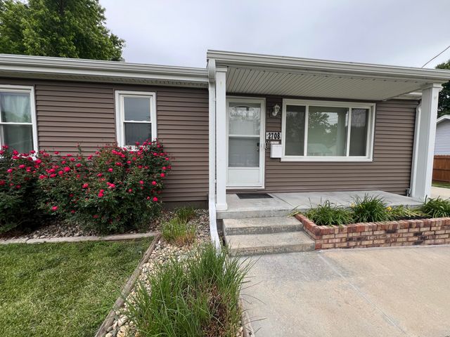 2708 AVENUE I, Council Bluffs, IA 51501
