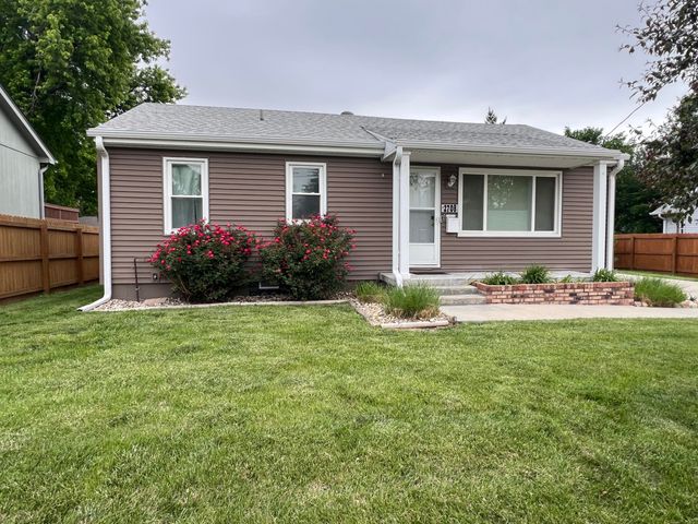 2708 AVENUE I, Council Bluffs, IA 51501