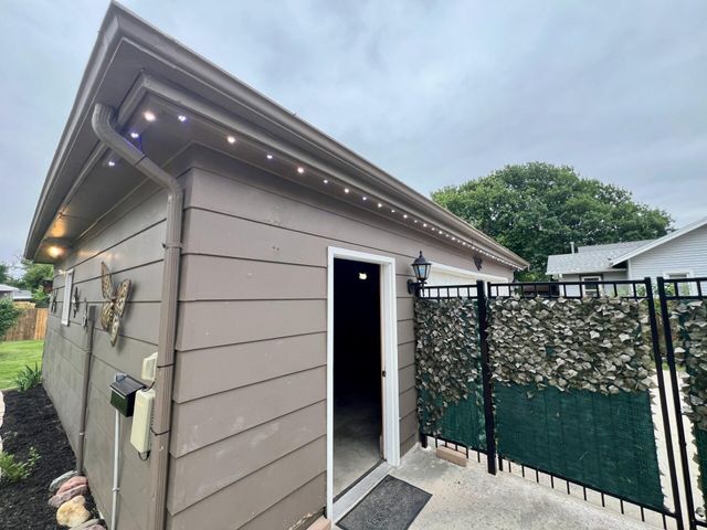 2708 AVENUE I, Council Bluffs, IA 51501