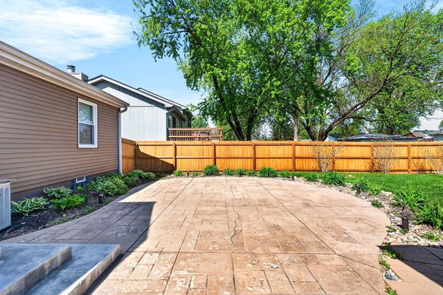 2708 AVENUE I, Council Bluffs, IA 51501