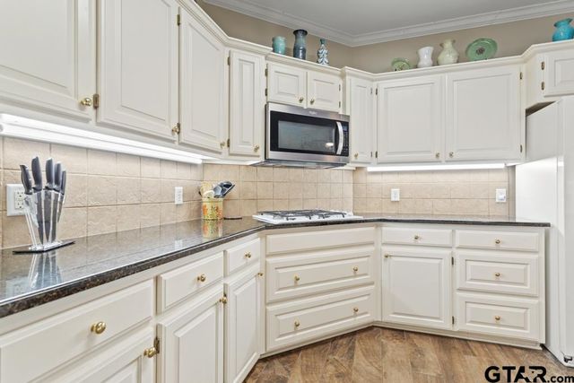 3441 Bienville Ct, Tyler, TX 75701