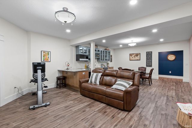 13309 Sangiovese Place, Fort Wayne, IN 46845